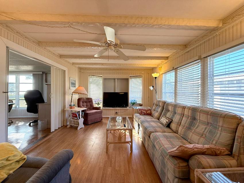 562 Bayshore Dr a Ellenton, FL Mobile or Manufactured Home for Sale